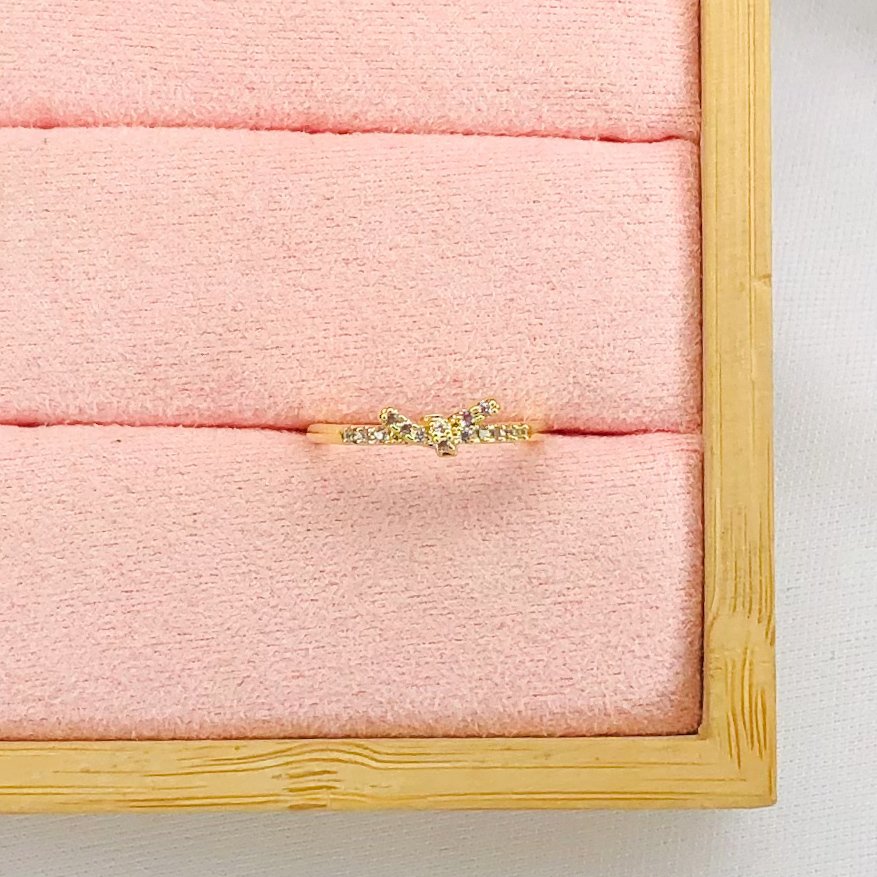 Anel nó cravejado dourado ref 1965