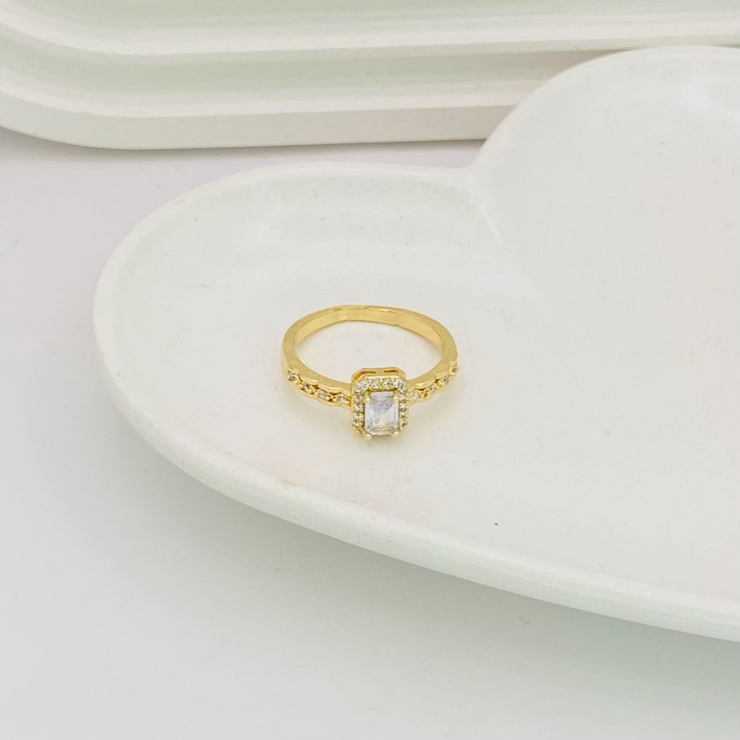 Anel quadrado de luz dourado ref 3805