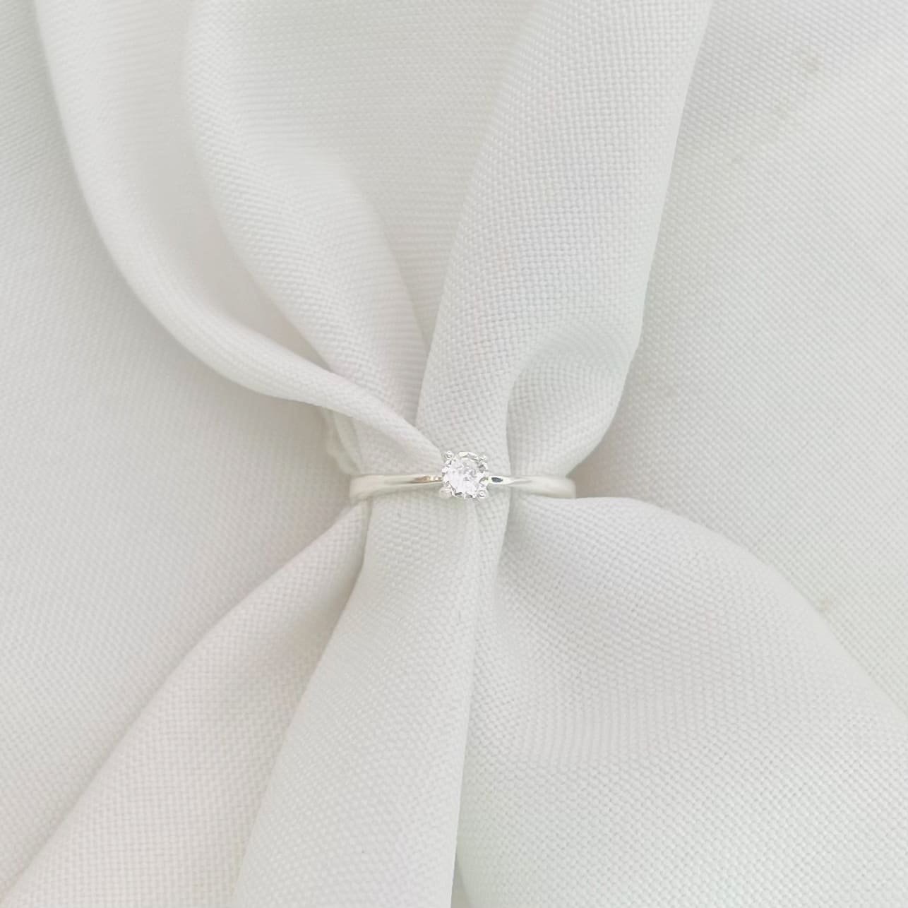 Anel Solitário Ponto de Luz Ref 2753