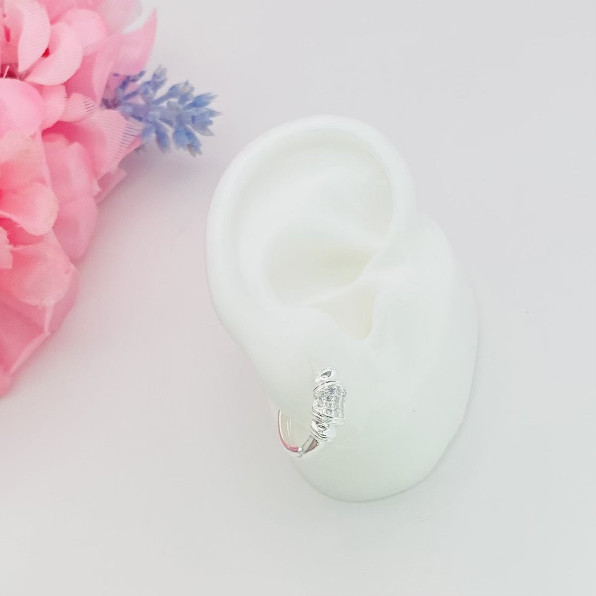 Brinco argola ponto de cravejado ref 3135