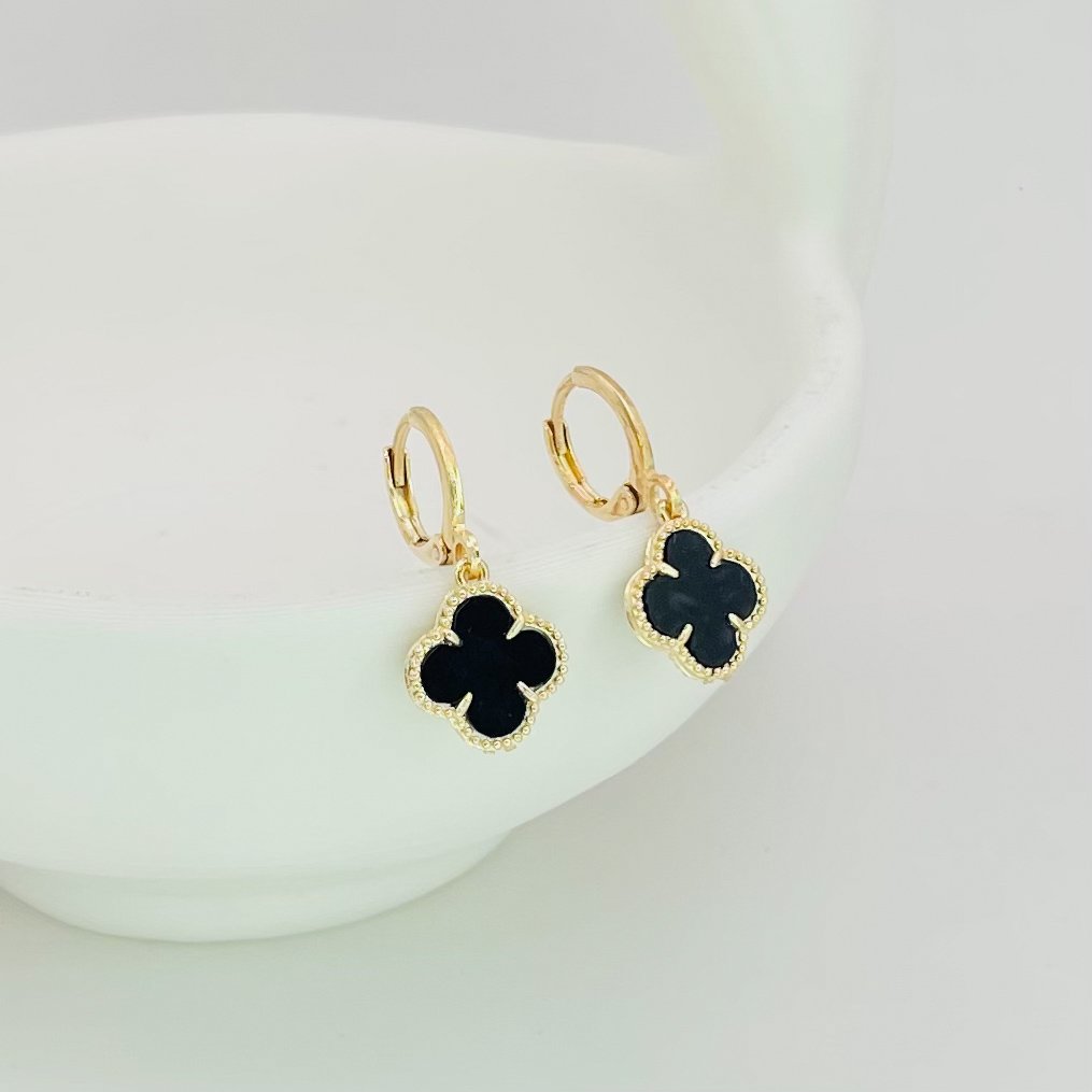 Brinco Argolinha Virginia Preto Dourado Ref 3981