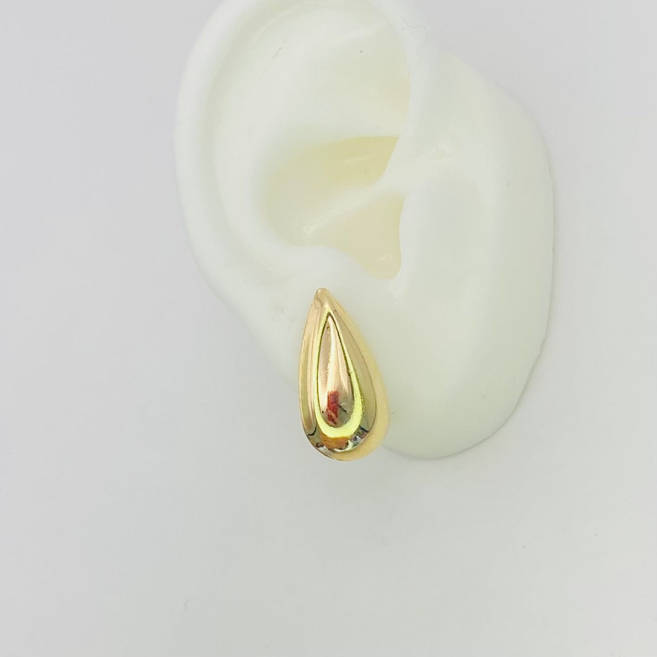 Brinco Gota Bloom Dourado Ref 3826