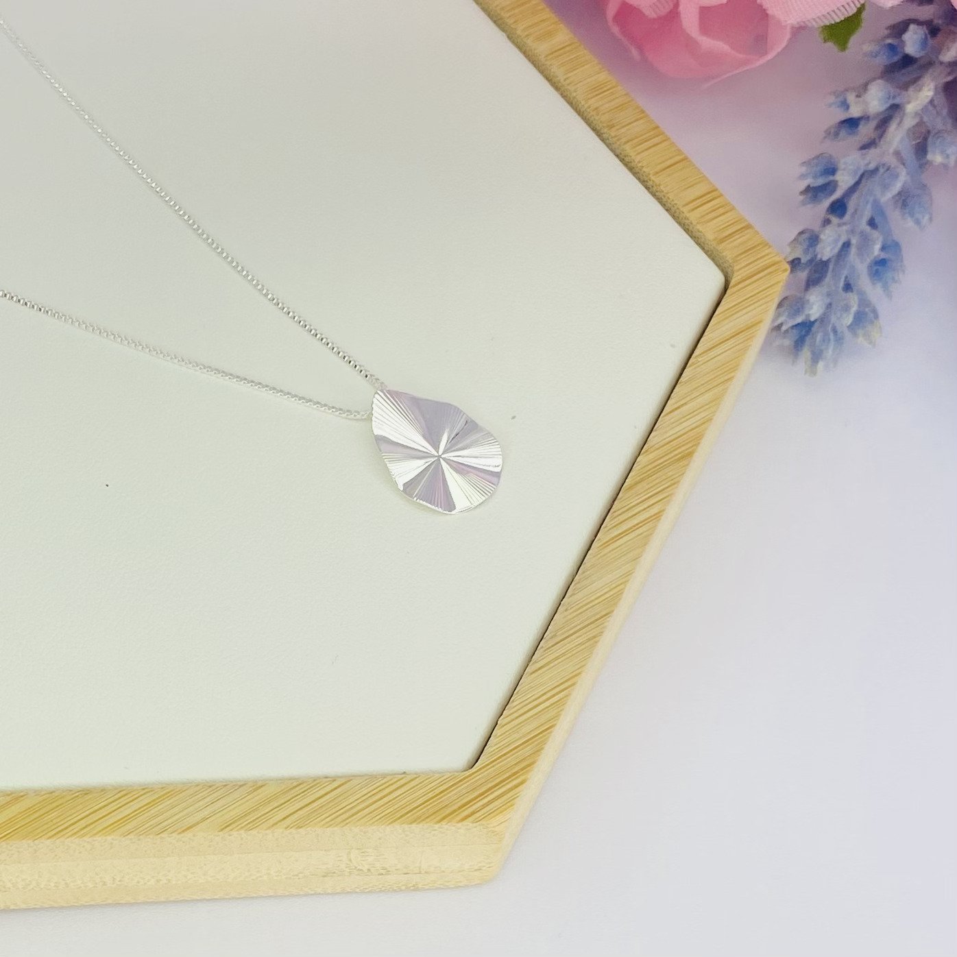 Colar gota ondulado ref 2916