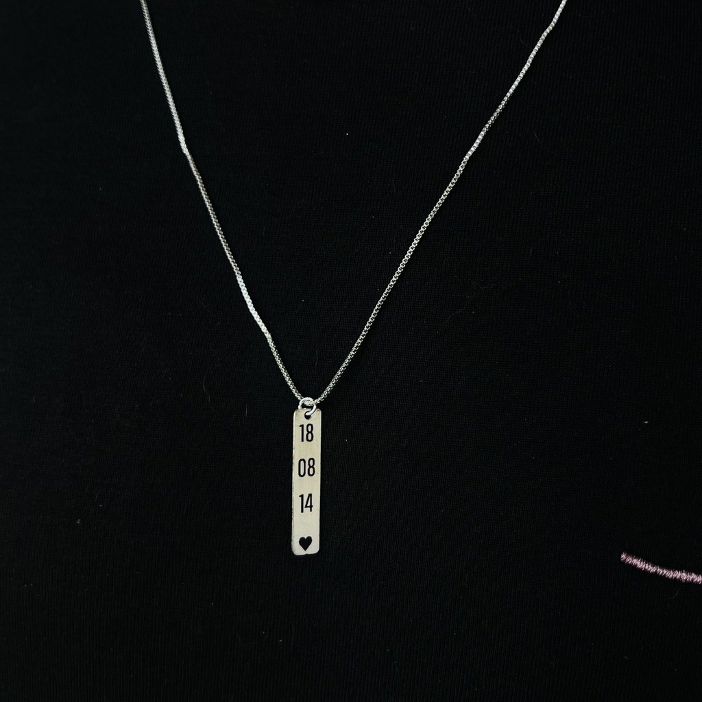 Colar personalizado com olhar REF 1955