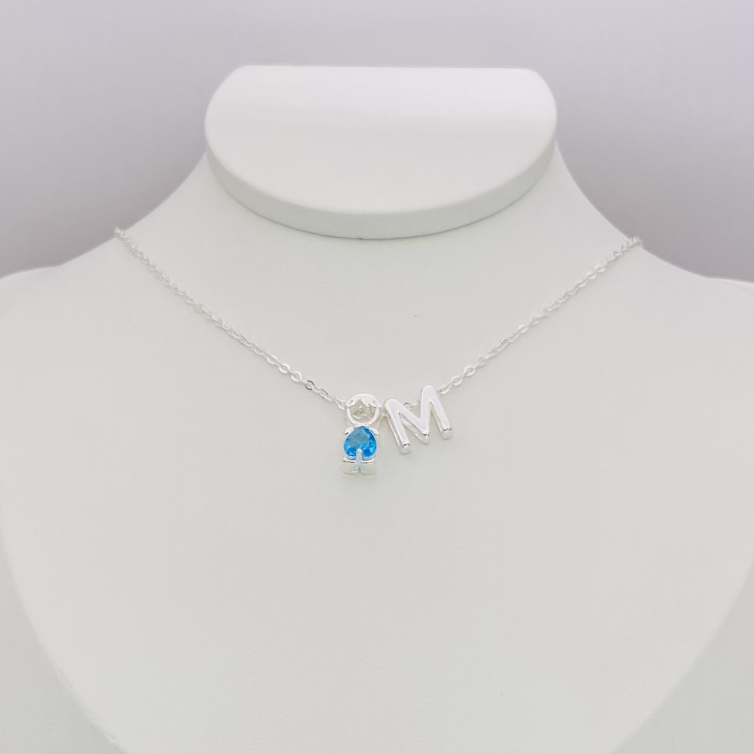 Colar menino azul + inicial ref 2997