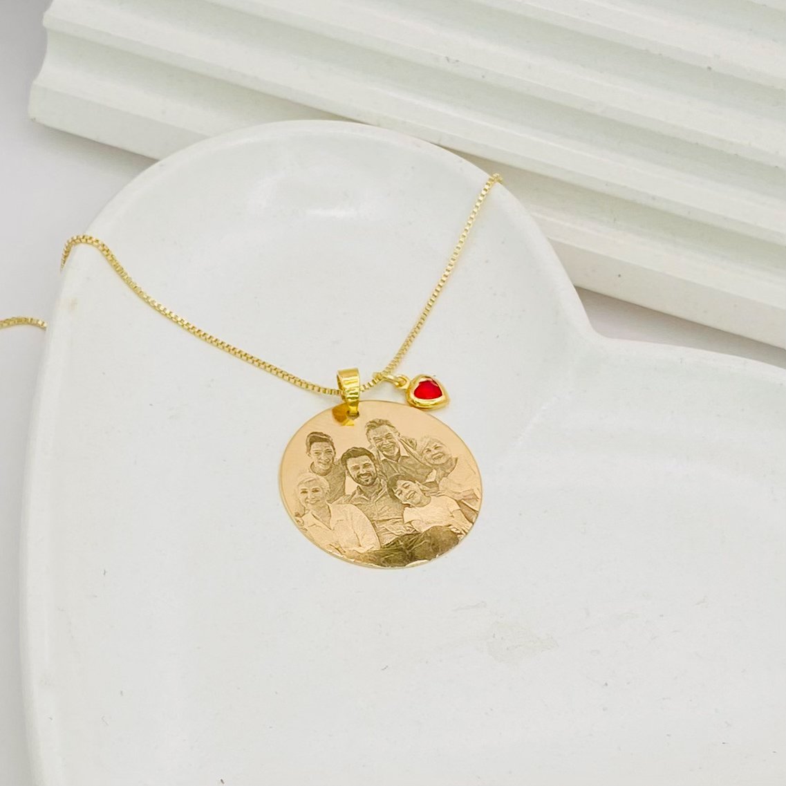 Colar personalizado medalha G dourado ref 2247