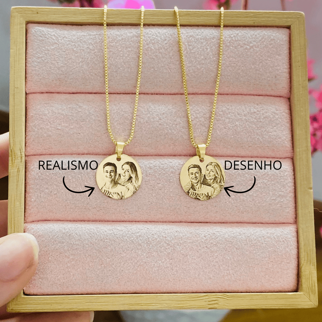 Colar personalizado medalha M dourado ref 2236