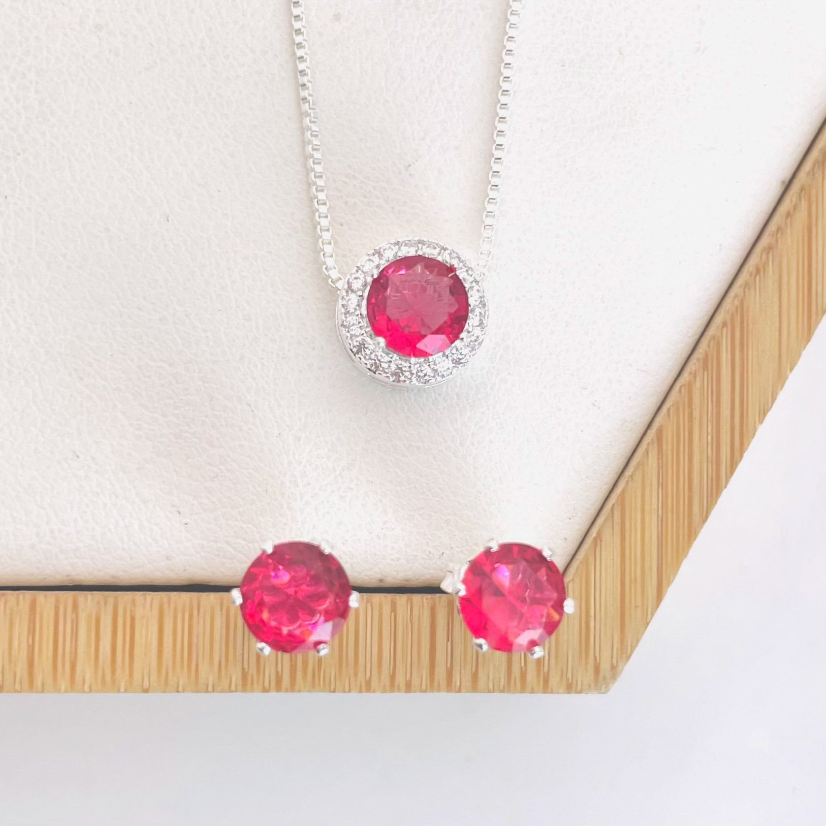 Conjunto bolinha cravejado rosa REF 4126