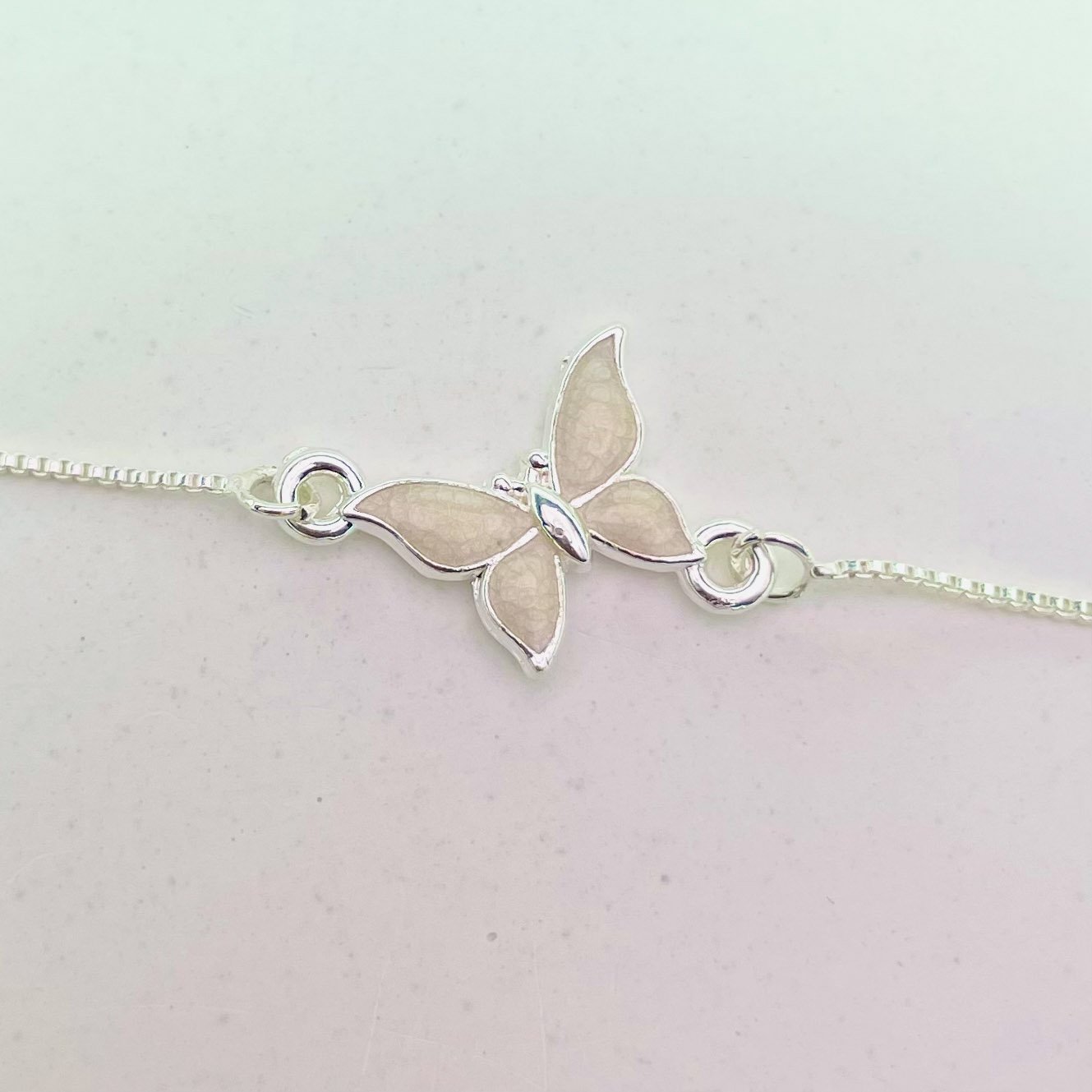 Pulseira borboleta cinza REF 4094