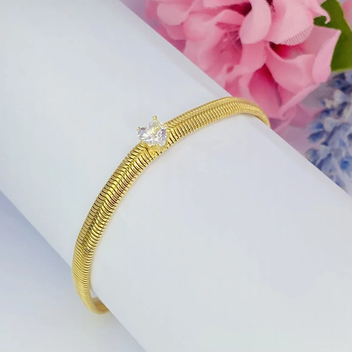 Pulseira maleável coração dourado ref 2926