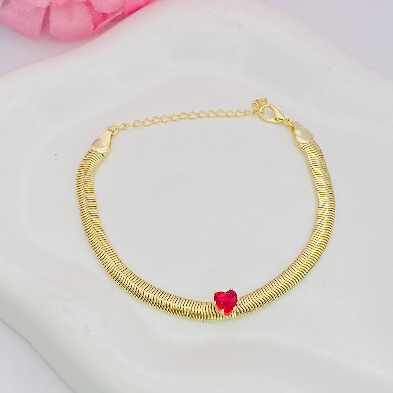 Pulseira maleável coração vermelho dourado ref 3522